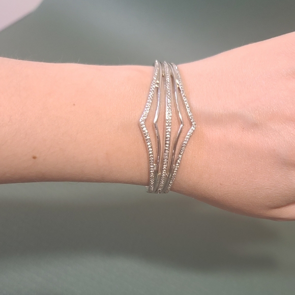 Jessica Simpson Rhinestone Bracelet - Picture 5 of 5